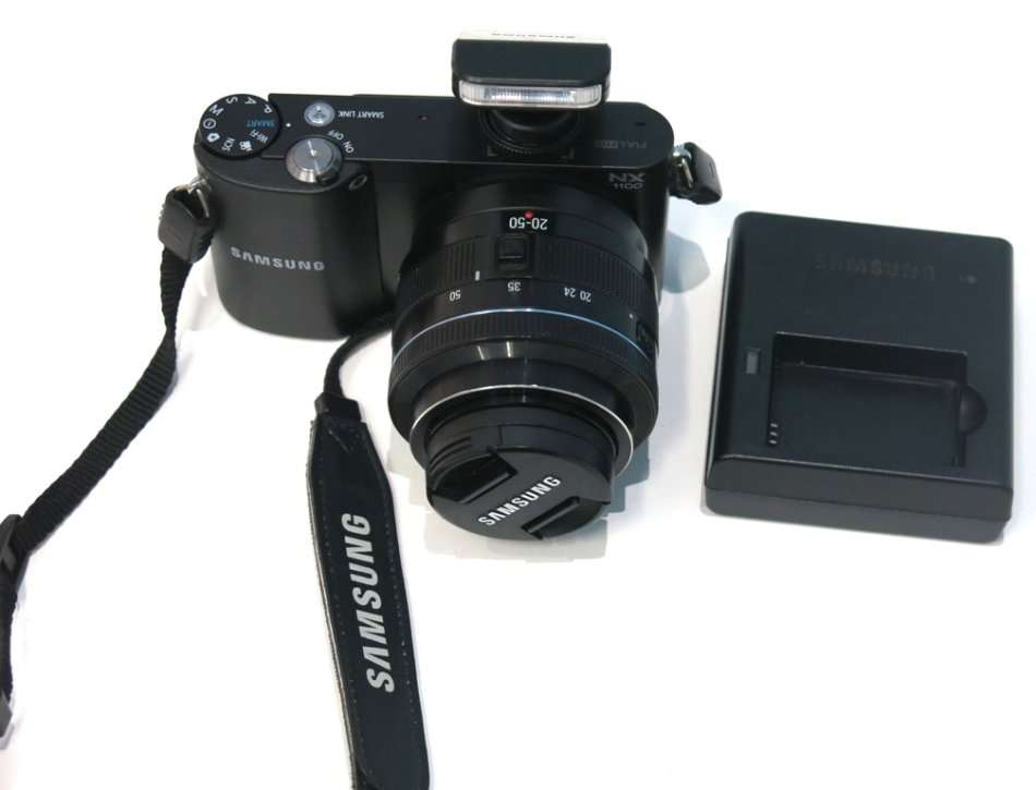 Samsung NX1100 20.3MP CMOS Smart | WiFi | FULL HD | Digital Camera + 20-50mm Lens