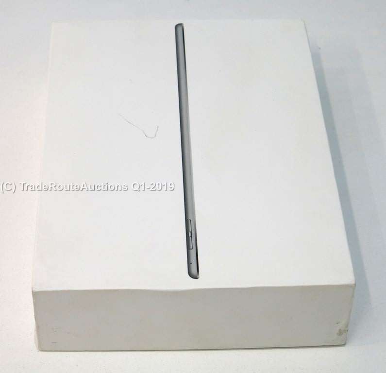 BOXED - IPAD AIR 2 | MNV22HC/A | 32GB | WiFi | SPACE GREY  **  RETINA DISPLAY  **