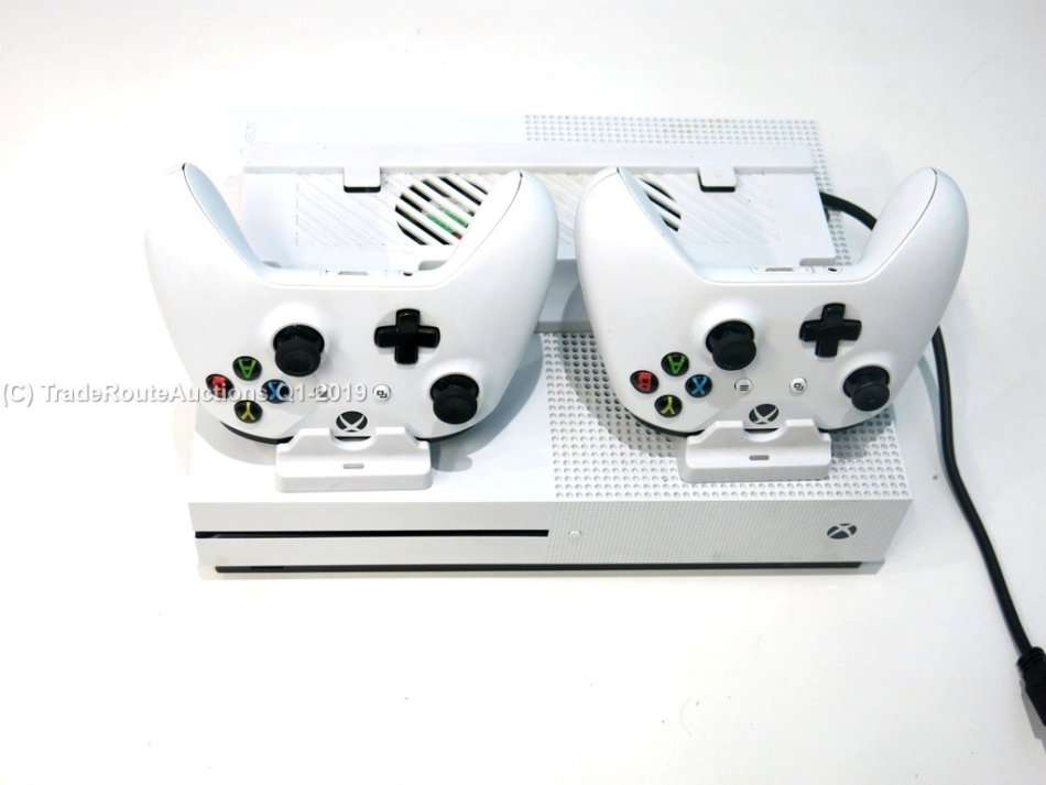 Microsoft Xbox One S 500GB Console (WHITE) Model 1681 + 2 Controllers (WHITE)