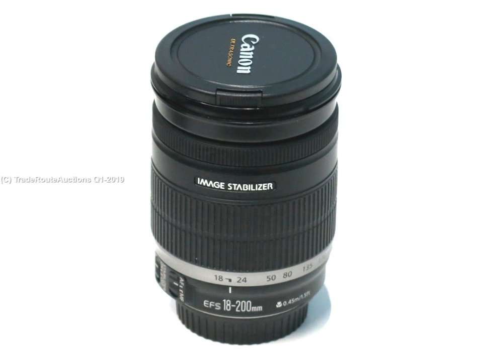 Canon EF-S 18-200mm f/3.5-5.6 IS EF-s LENS for CANON DSLR Cameras - Dust inside