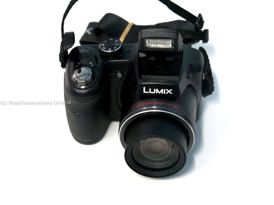 Panasonic Lumix LZ20 Bridge Camera - 16.1mp - 21x Optical Zoom
