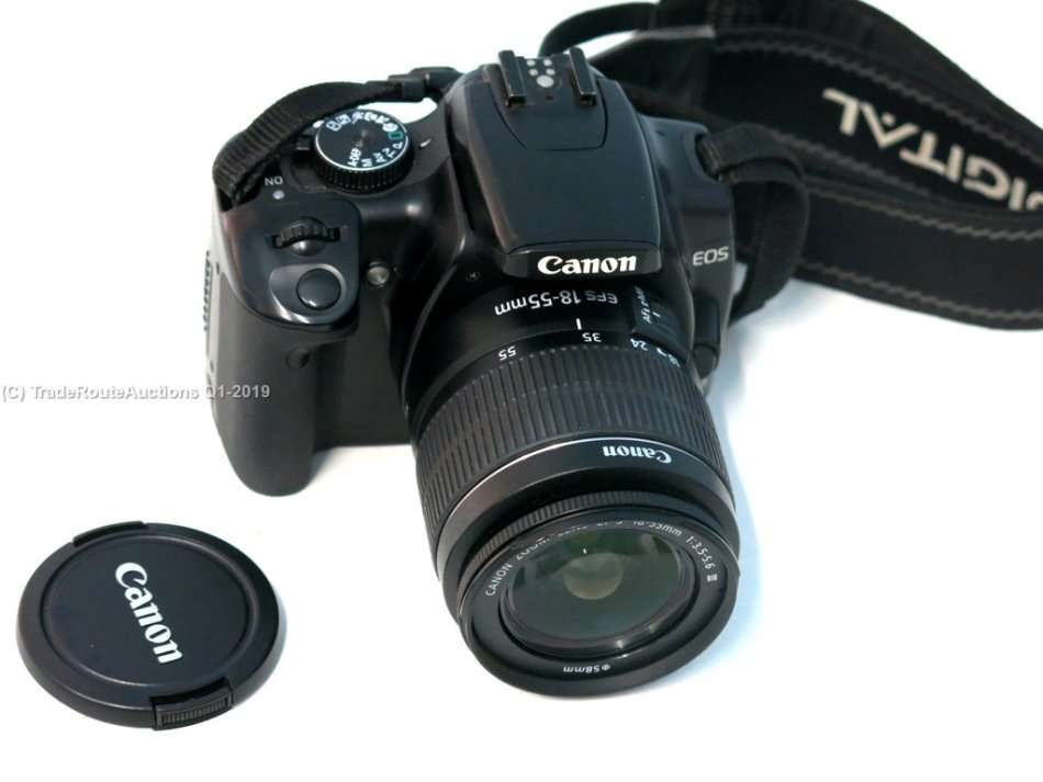 Canon EOS 400D DigitalSLR camera 10.1 Megapixels + Canon EFS 18-55mm Lens