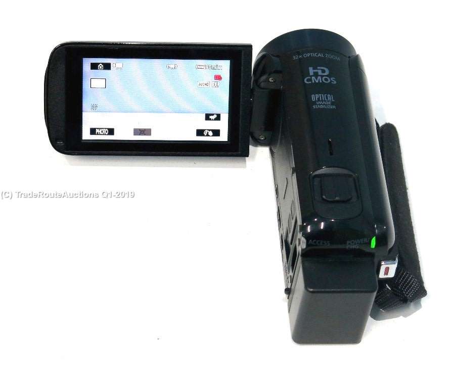 Canon LEGRIA HF R606 Camcorder - High Definition - 3.28Mp 32x optical zoom