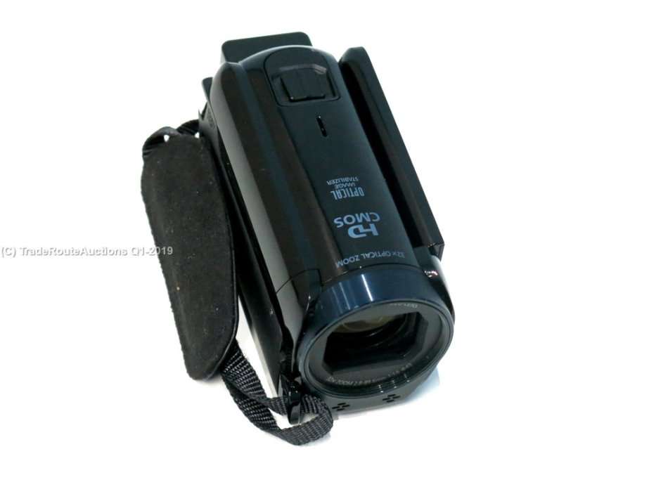 Canon LEGRIA HF R606 Camcorder - High Definition - 3.28Mp 32x optical zoom