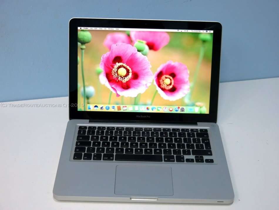MacBook Pro 13.3-inch | Core i7 2.9GHz | 8GB DDR3 RAM | 750GB HDD - ORIGINAL APPLE