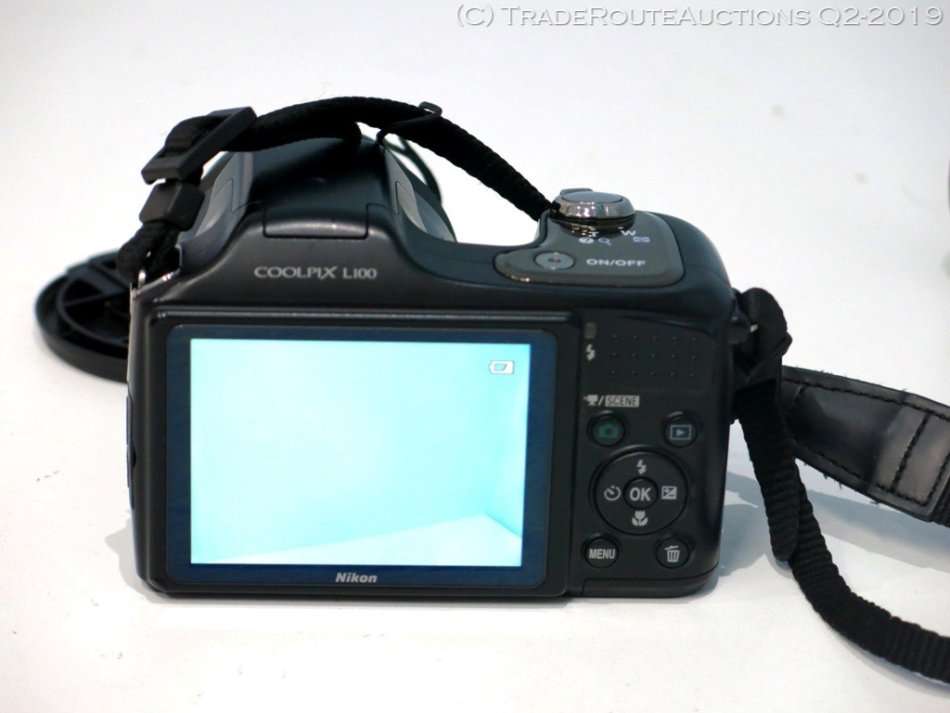 Nikon Coolpix L100 10 MP Digital Camera with 15x Optical Vibration Reduction (VR) Zoom