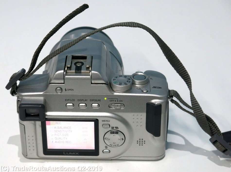 Panasonic LUMIX DMC-FZ20 5 Megapixel Digital Camera