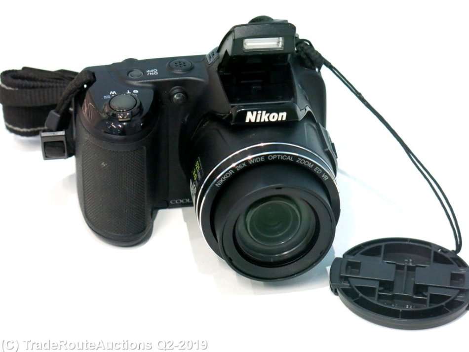 NIKON COOLPIX L810 16.1 Megapixels HDMI 26 X ZOOM Digital Camera