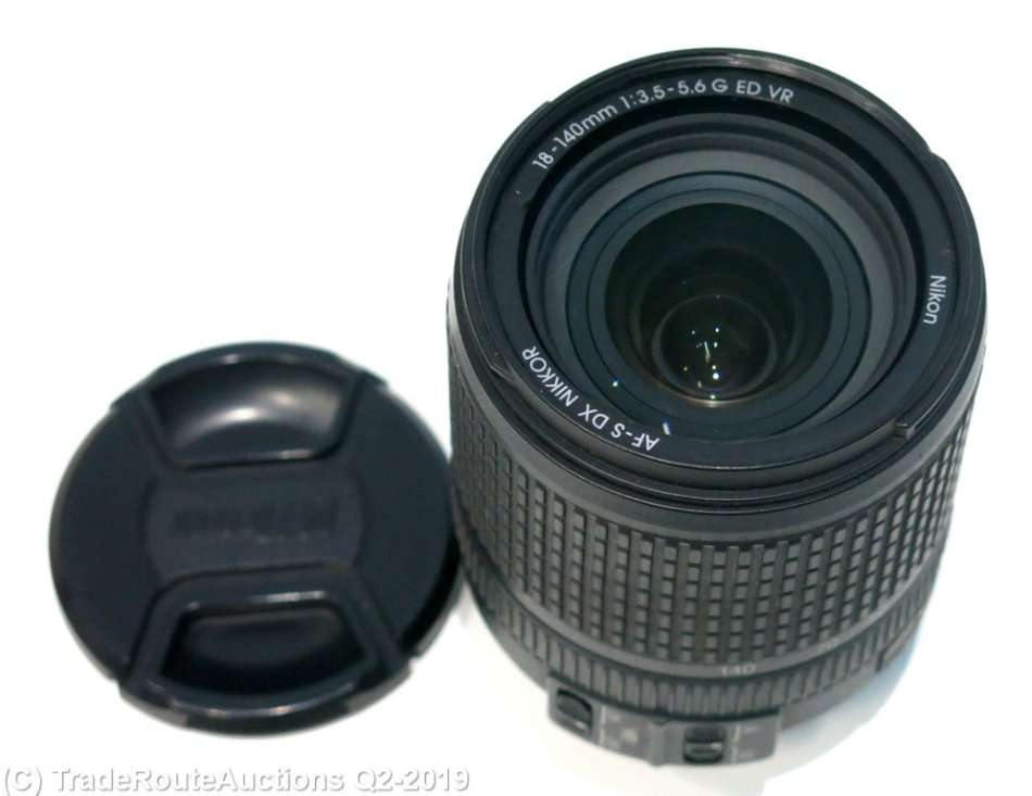 Nikon 18-140mm f/3.5-5.6G ED VR AF-S DX NIKKOR Telephoto & Wide Angle Zoom Lens for Nikon DSLRs