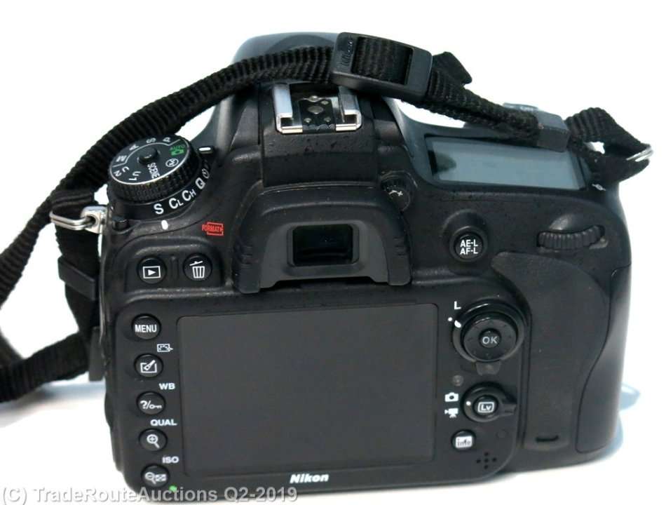 Nikon D600 BODY  - 24.3 MP FX - Full Frame Digital SLR Professional Camera Body