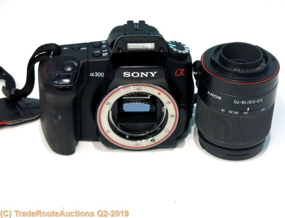 SONY ALPHA A300 DIGITAL CAMERA + 18-70 SONY LENS PROFESSIONAL CAMERA KIT