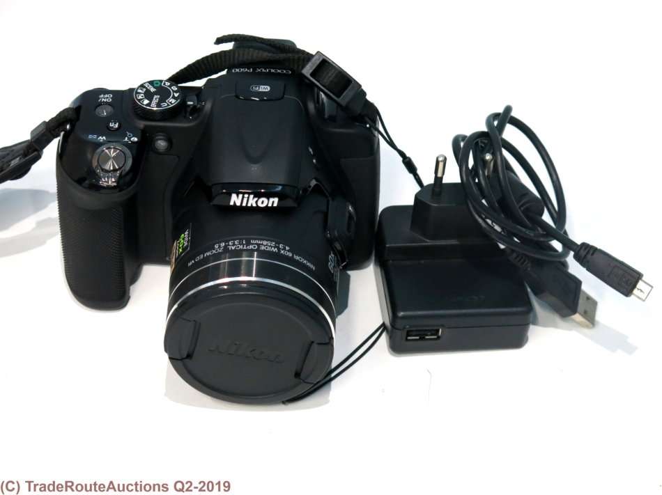 Nikon COOLPIX P600 16.1 MP Wi-Fi CMOS Digital Camera with 60x Zoom NIKKOR Lens