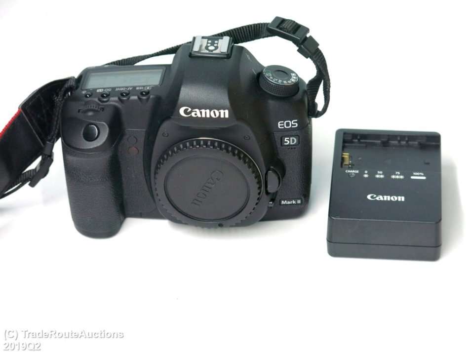Canon EOS 5D Mark II 21MP Full Frame CMOS DSLR Camera (Body) | 21 Megapixels