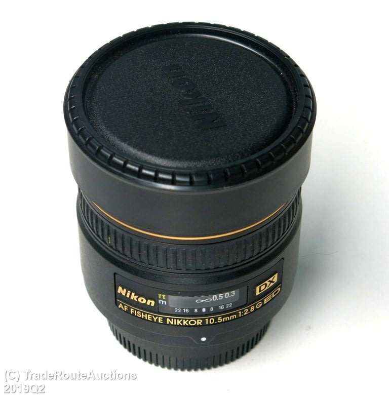Nikon AF 10.5mm f/2.8G ED DX Fisheye Nikkor Lens for Nikon DSLR Cameras *** FISH EYE LENS ***