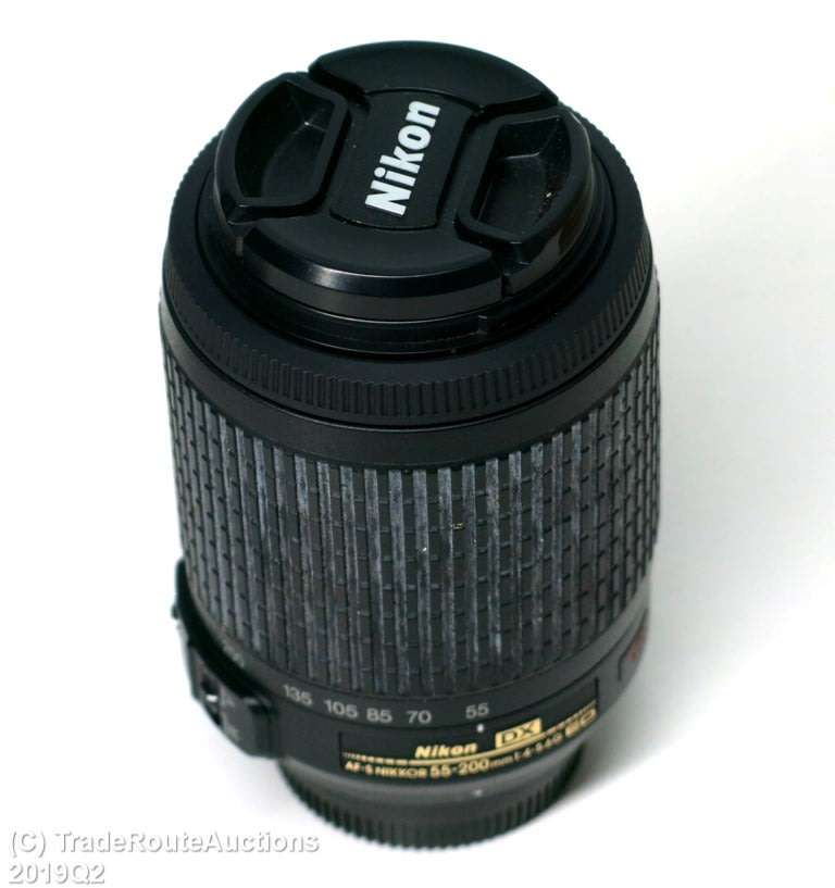 Nikon AF-S NIKKOR 55-200mm VR [ VIBRATION REDUCTION ] LENS