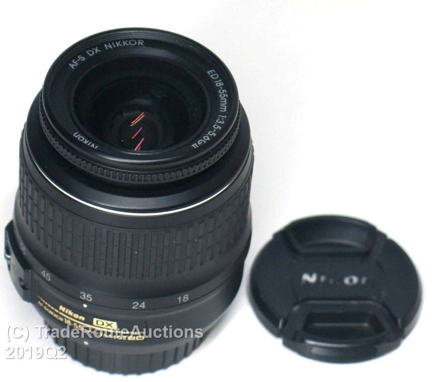 Nikon 18-55mm f/3.5-5.6G AF-S DX G ED Nikkor Lens
