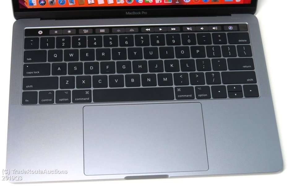MacBook Pro 13.3-inch - TOUCH BAR | Core i5 3.1GHz | 8GB RAM | 256GB SSD  2017