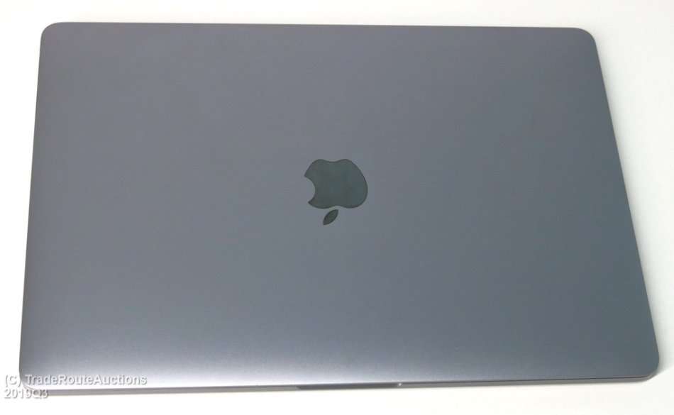 MacBook Pro 13.3-inch - TOUCH BAR | Core i5 3.1GHz | 8GB RAM | 256GB SSD  2017