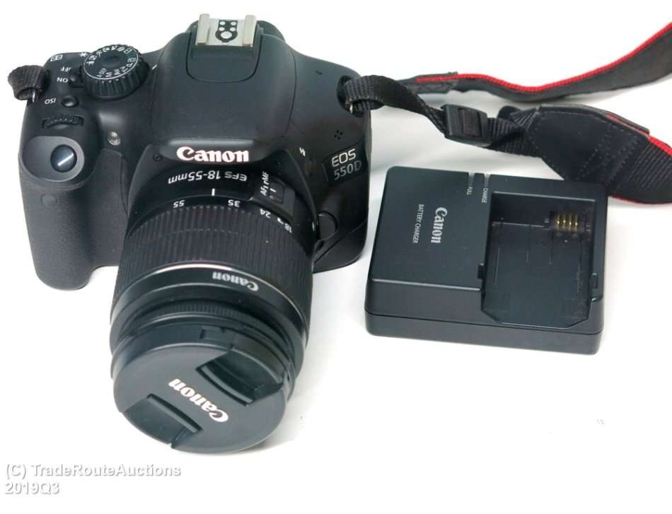 Canon EOS 550D Digital SLR camera Kit