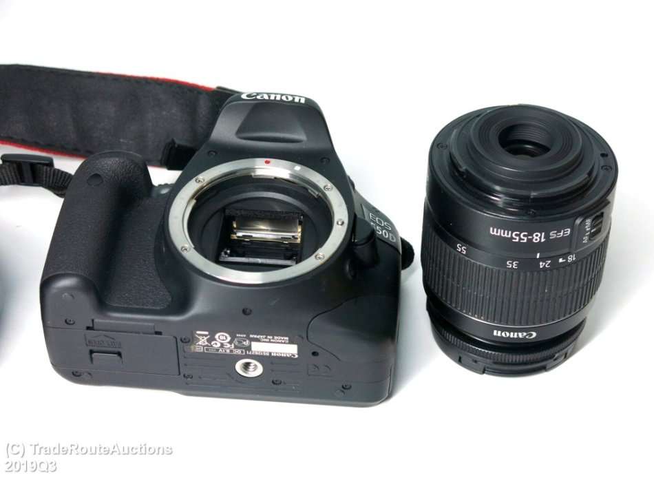 Canon EOS 550D Digital SLR camera Kit