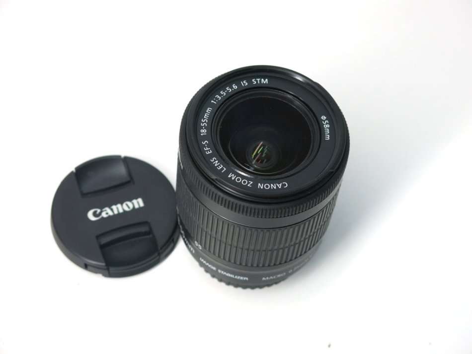 Canon EF-S 18-55mm f/3.5-5.6 IS (IMAGE STABILIZER) STM Camera Lens for Canon Digital SLR Cameras