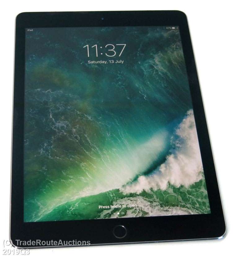 IPAD Pro 9.7-inch | MLQ32HC/A | 128GB | WiFi + 4G CELLULAR | Space Grey | A1674 | RETINA DISPLAY