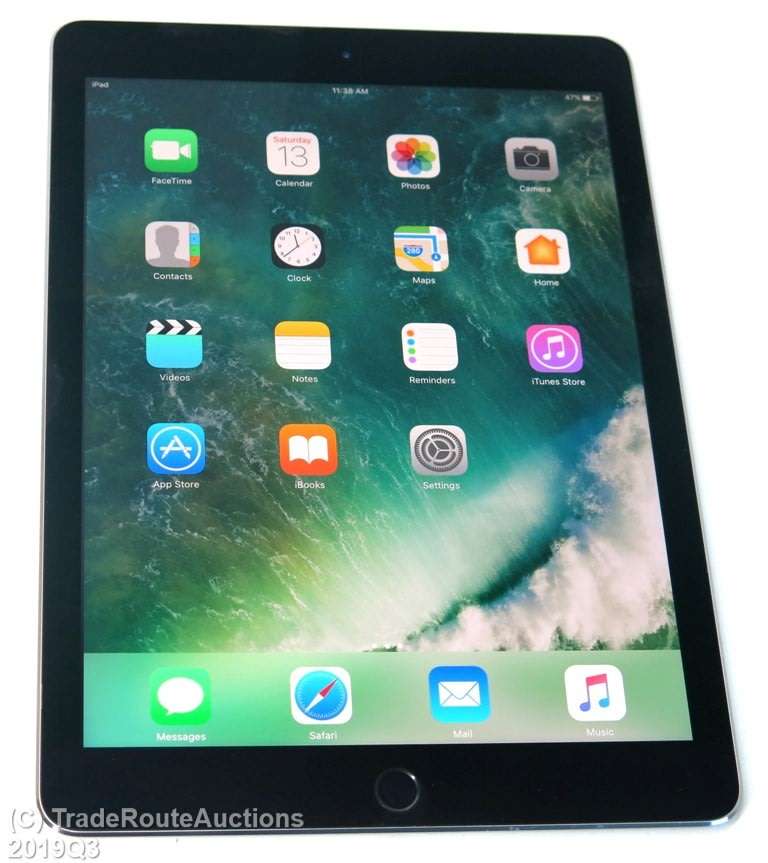 IPAD Pro 9.7-inch | MLQ32HC/A | 128GB | WiFi + 4G CELLULAR | Space Grey | A1674 | RETINA DISPLAY