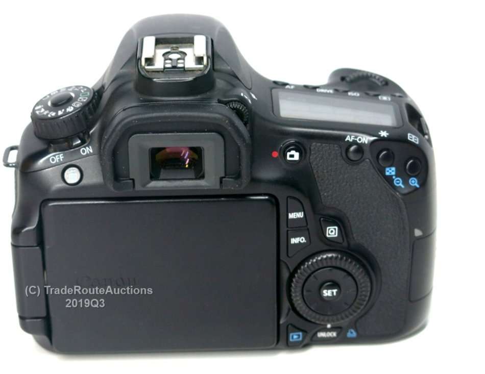 Canon EOS 60D Digital SLR CAMERA BODY ONLY - PROFESSIONAL PHOTO - GRAB A BARGAIN [ 60D ]