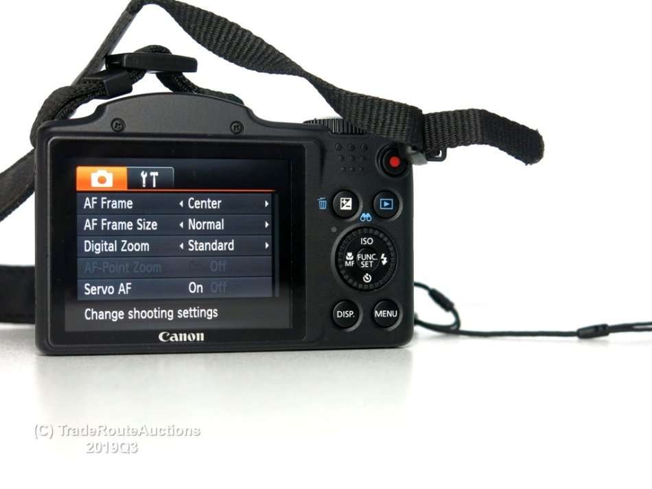 Canon PowerShot SX500 IS 16.0 MP with 30x Wide-Angle Optical IS Zoom and 3.0-Inch LCD