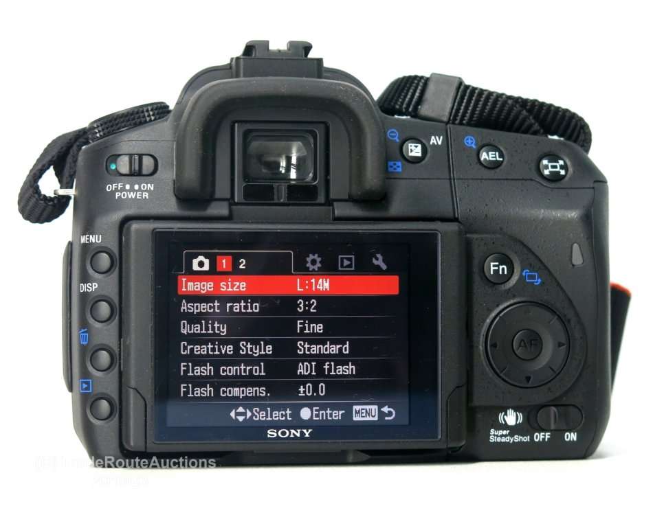 SONY ALPHA A350 DIGITAL CAMERA 14.2 MP BODY + SONY 18-70 LENS KIT