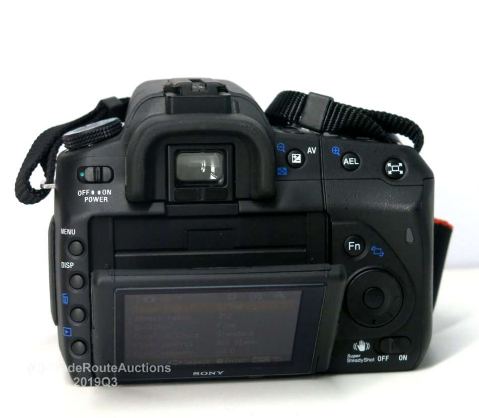 SONY ALPHA A350 DIGITAL CAMERA 14.2 MP BODY + SONY 18-70 LENS KIT