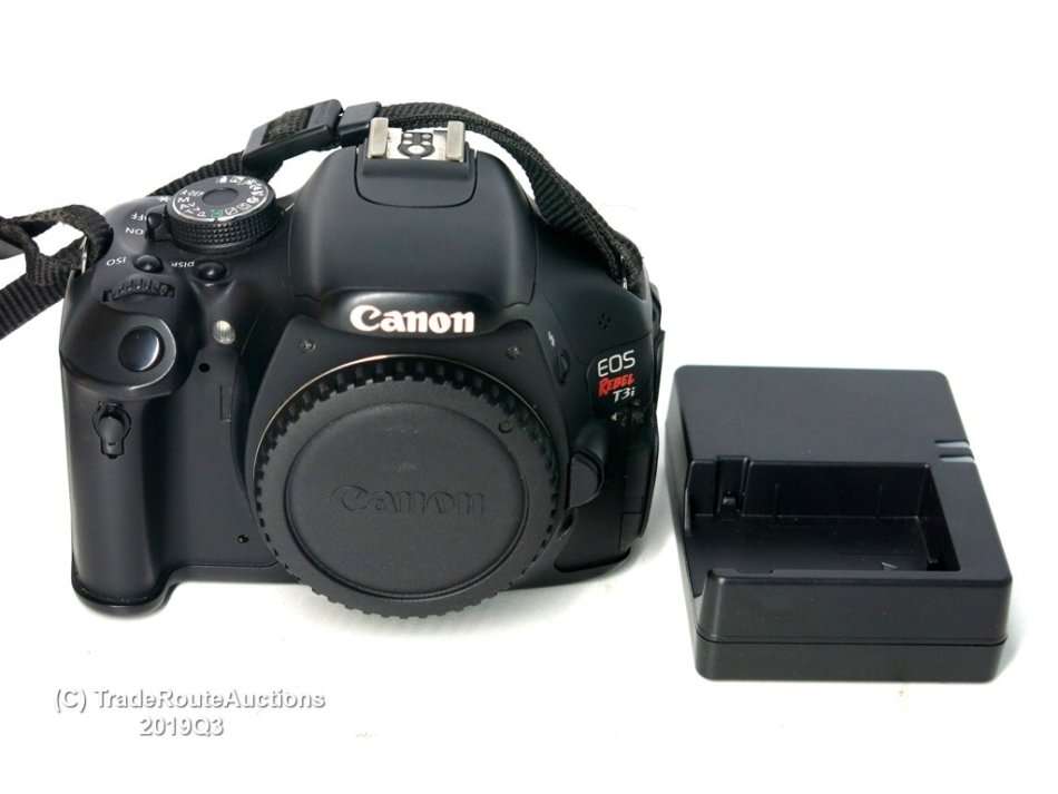 Please read - Canon EOS REBEL T3i (600D Equivalent) Digital SLR CAMERA BODY