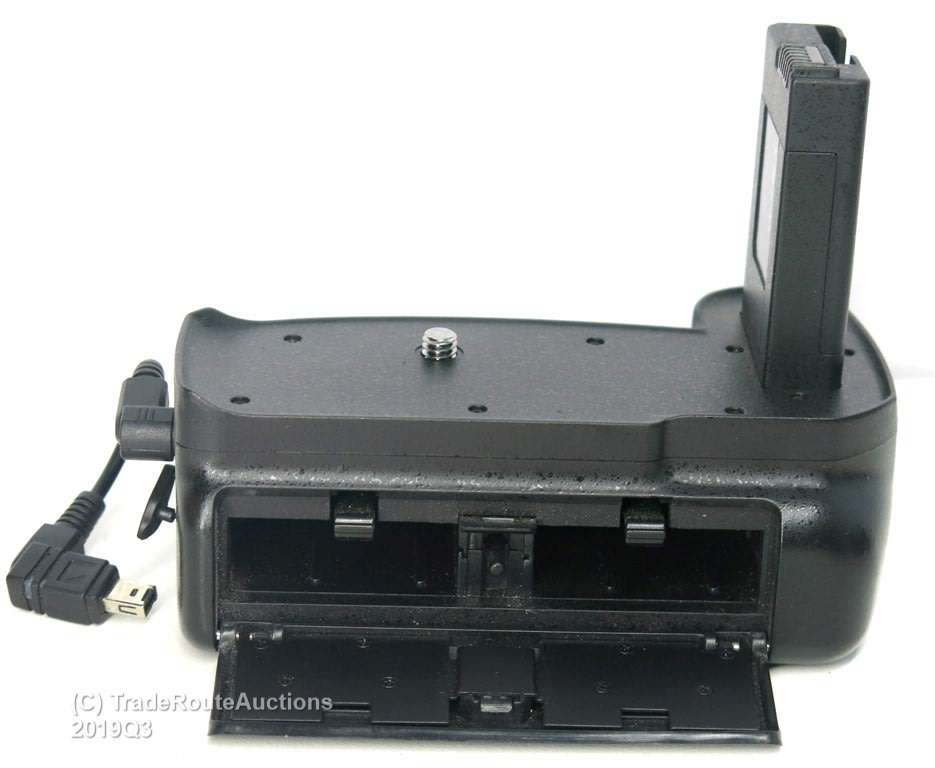 Vertical battery grip BG-2F for Nikon D3100 / D3200 / D3300 Cameras