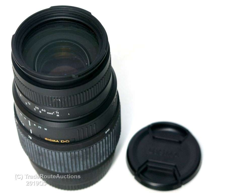 BOXED - SIGMA DG 70-300mm Telephoto Zoom Lens for Canon DSLR Cameras