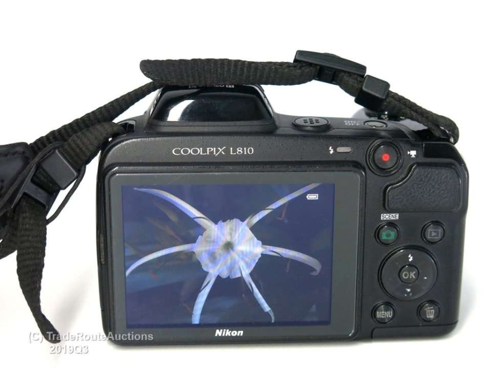 NIKON COOLPIX L810 16.1 Megapixels HDMI 26 X ZOOM Digital Camera