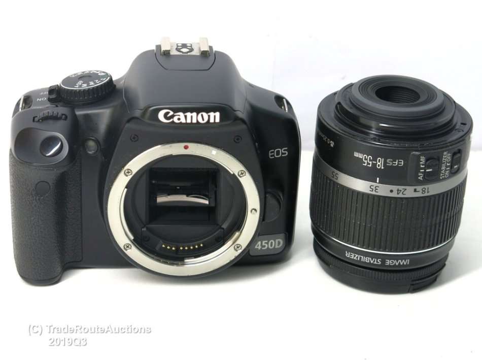 Canon EOS 450D DigitalSLR camera 12.2 Megapixels with Canon 18-55mm Lens Kit