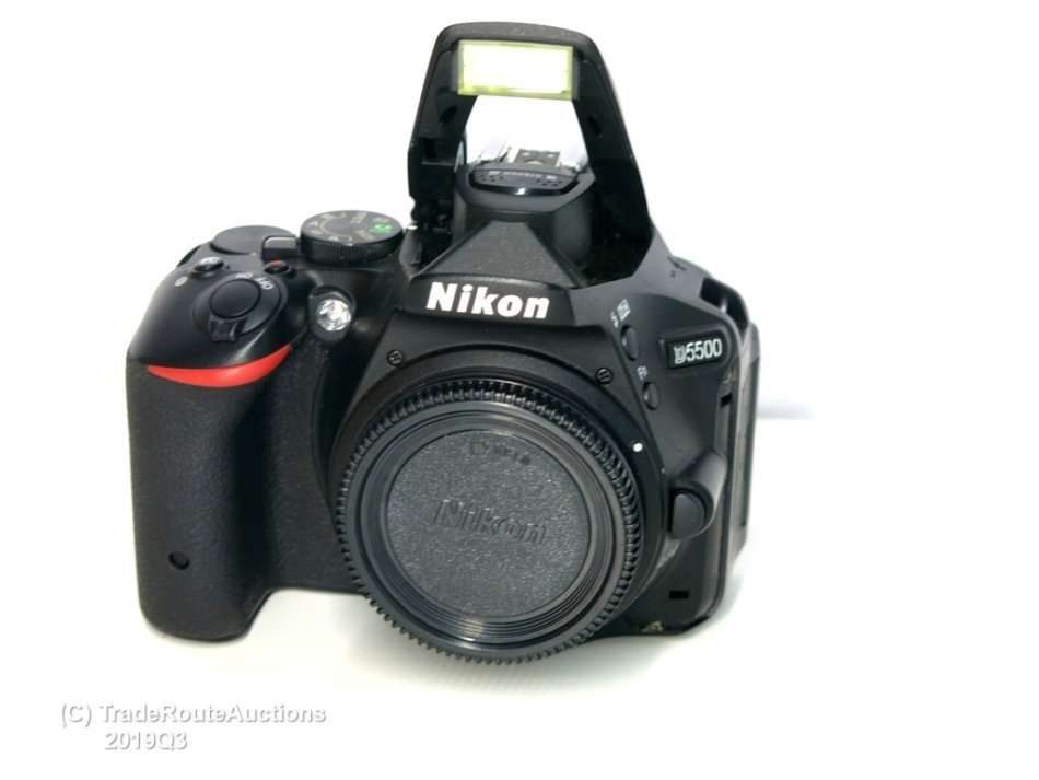 NIKON D5500 DSLR CAMERA BODY
