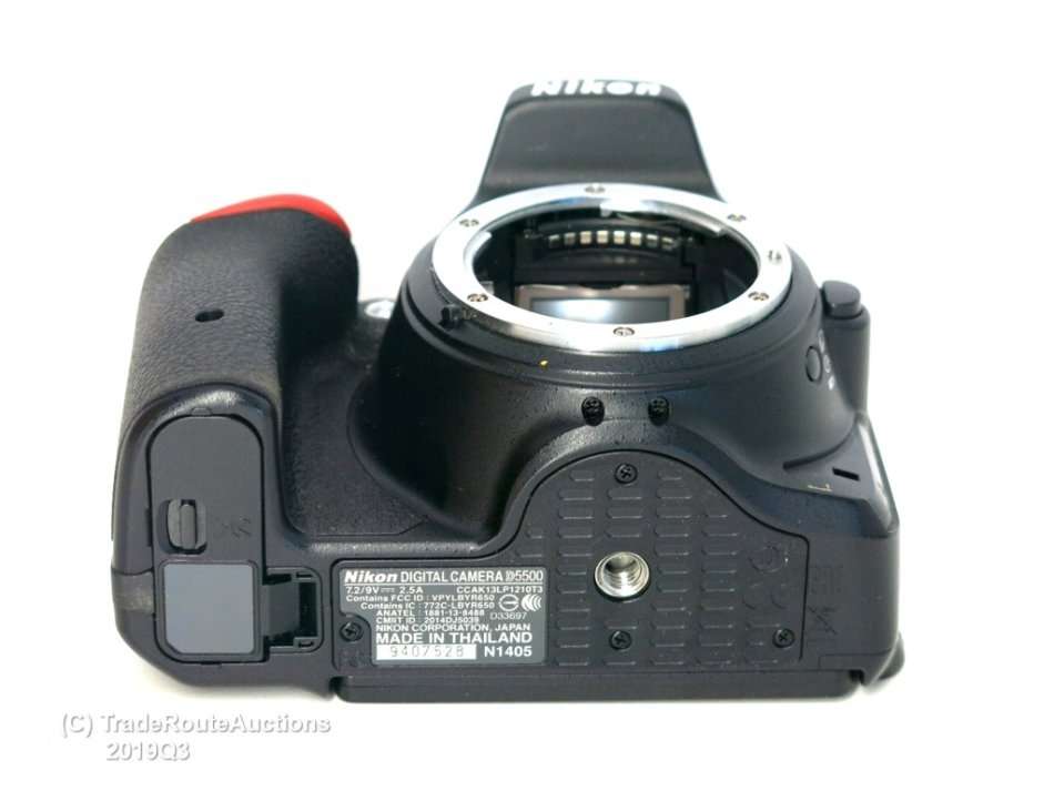 NIKON D5500 DSLR CAMERA BODY