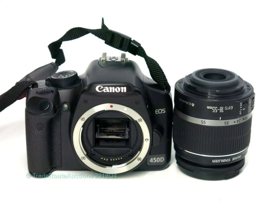 Canon EOS 450D DigitalSLR camera 12.2 Megapixels with Canon 18-55mm Lens Kit