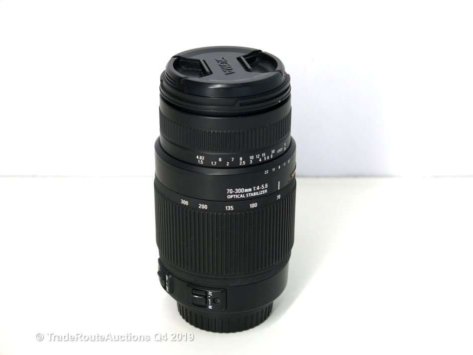 SIGMA DG OPTICAL STABILIZER 70-300mm Telephoto Zoom Lens for CANON DIGITAL SLR CAMERAS