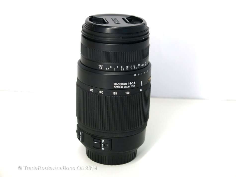 SIGMA DG OPTICAL STABILIZER 70-300mm Telephoto Zoom Lens for CANON DIGITAL SLR CAMERAS