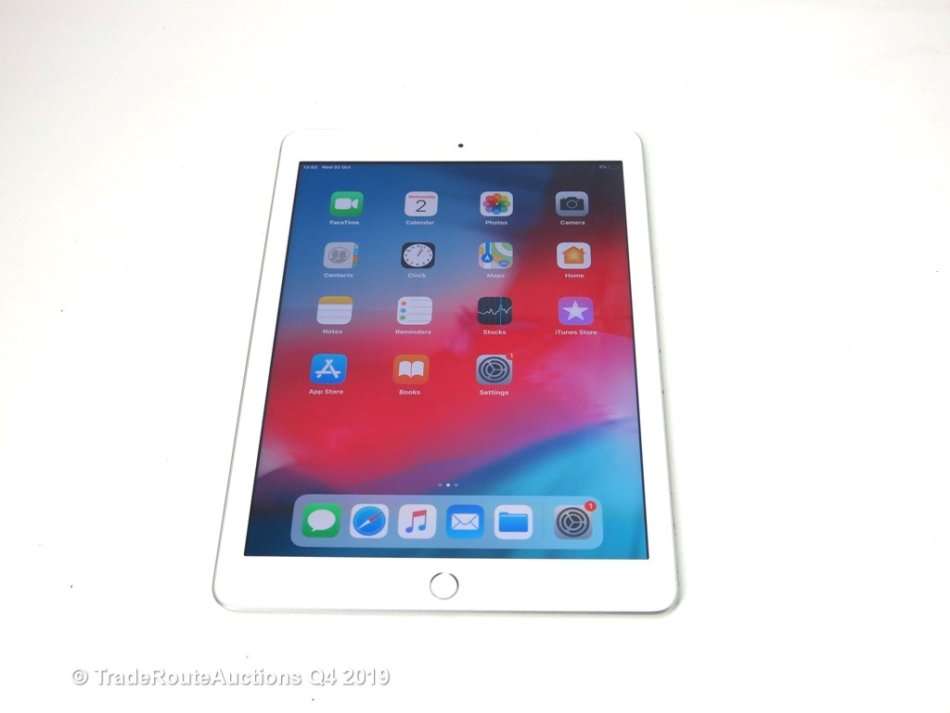 iPad 5th Gen 2017 | MP1L2HC/A | WiFi + Cellular | 32GB | Silver | A1823 | RETINA