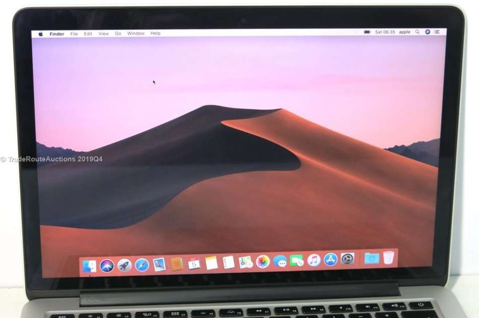 MacBook Pro 13.3-inch  | Core i5 2.4GHz | 4GB RAM | 128GB SSD  ** RETINA DISPLAY * LATE 2013