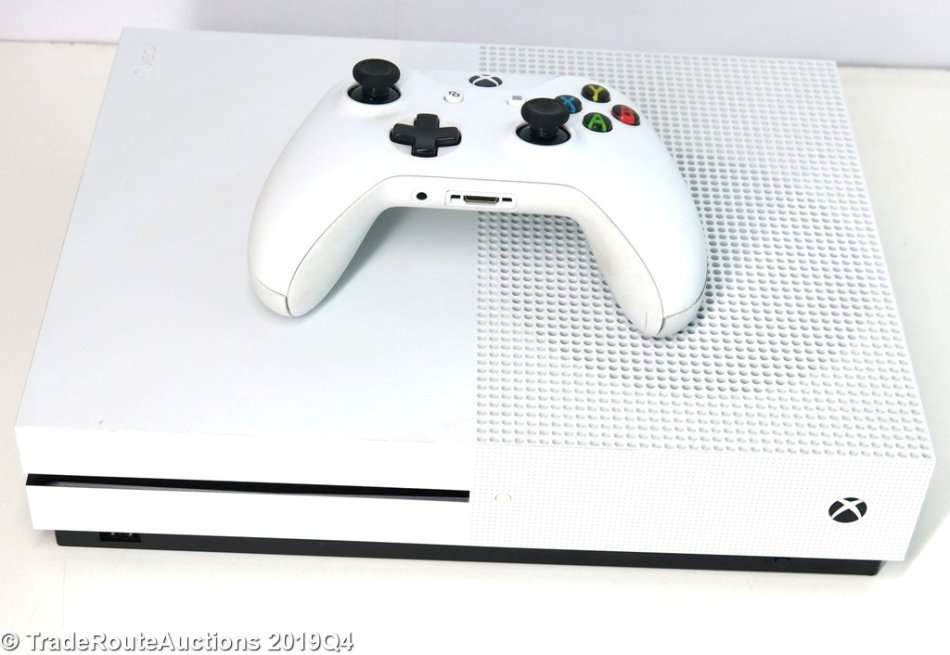 BOXED - Microsoft Xbox One S 1TB Console (WHITE) Model 1681 + 1 Controller