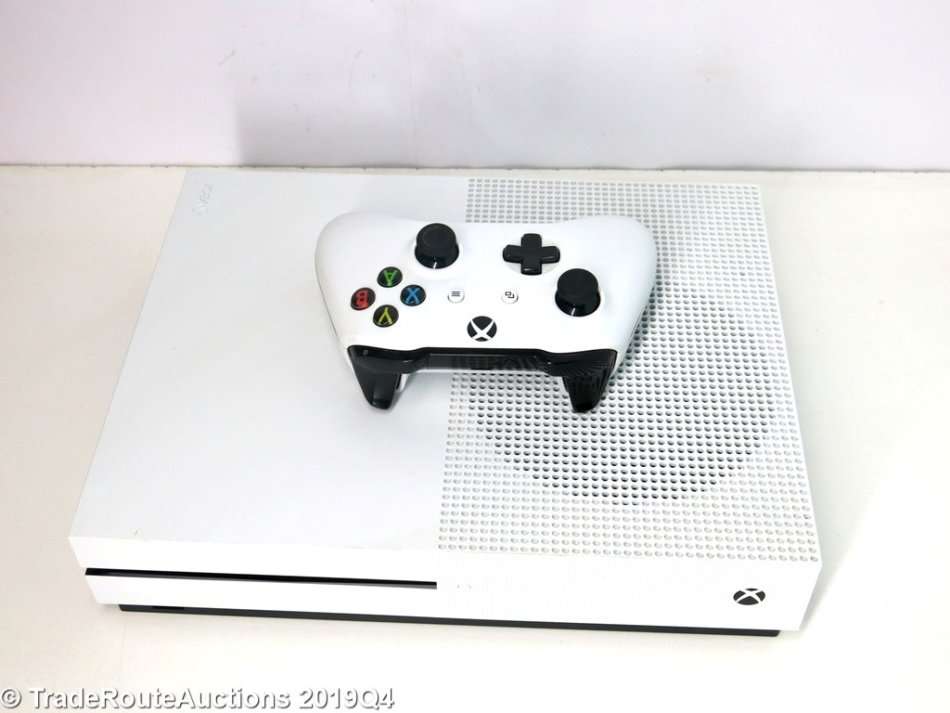 BOXED - Microsoft Xbox One S 1TB Console (WHITE) Model 1681 + 1 Controller
