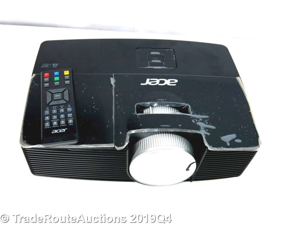 Acer X113 DLP 3D Ready Projector + Remote