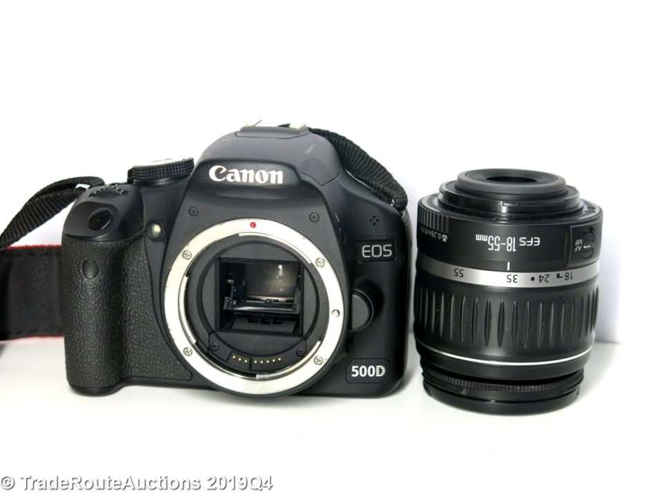 Canon EOS 500D Digital SLR camera 15.1 Megapixels FULL HD + Canon 18-55mm Lens KIT