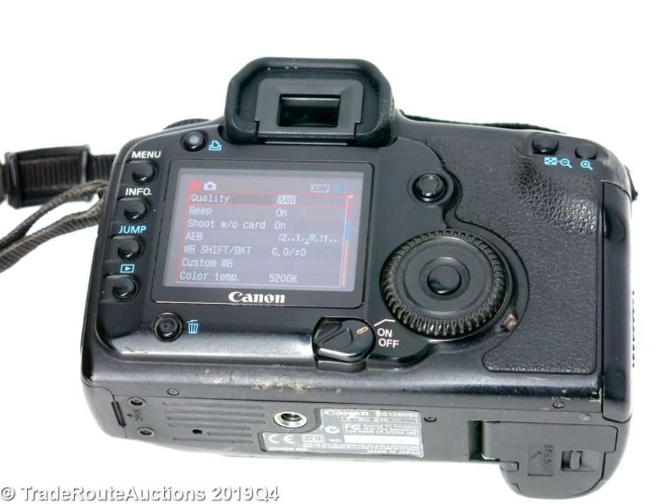 Canon EOS 5D DSLR camera BODY ONLY (MARK 1)