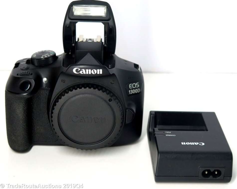 CANON 1300D DSLR CAMERA BODY Built-in Wi-Fi with NFC