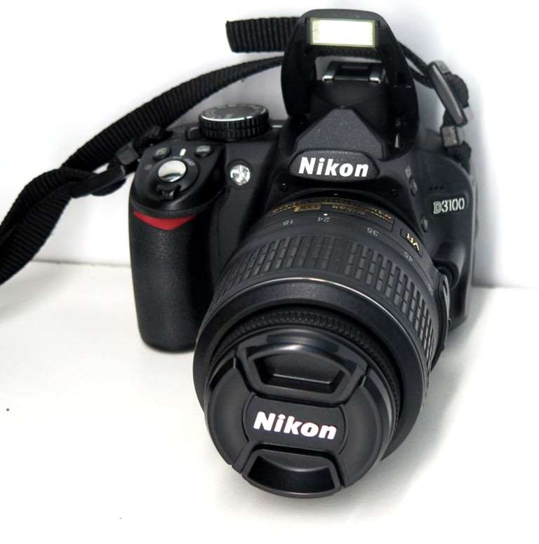NIKON D3100 DSLR CAMERA 14.2 megapixels with Nikon 18-55mm PROFESSIONAL DSLR LENS KIT